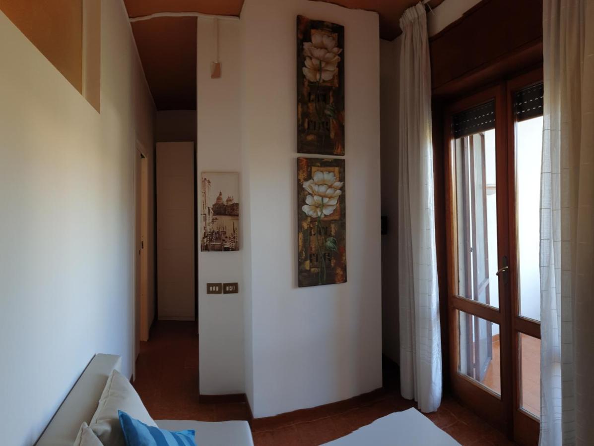 安娜别墅花园住宿加早餐旅馆 泰卡斯 外观 照片